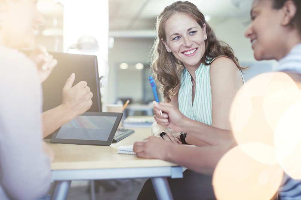 Team discuss about hire2retire