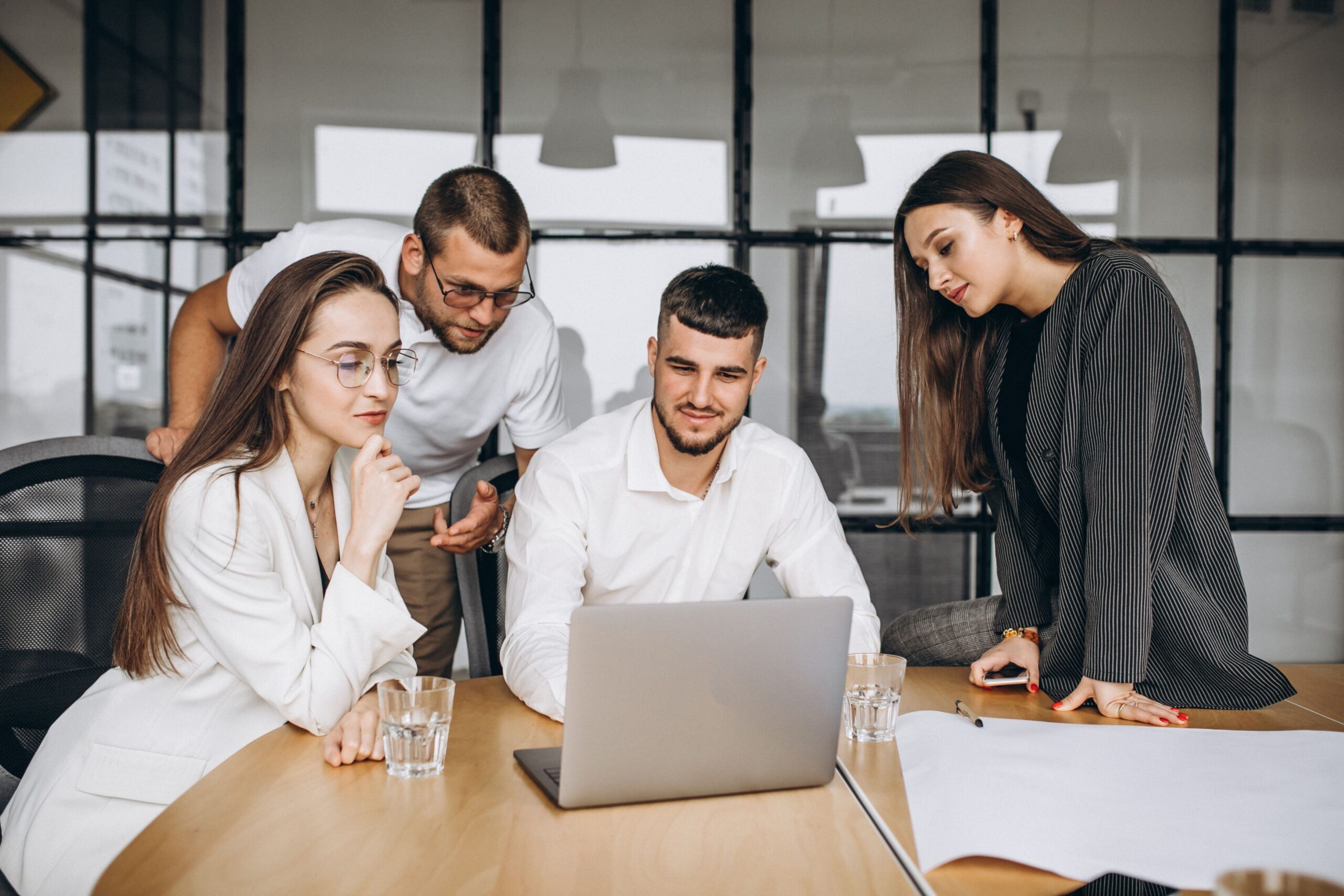 Blog 32 group of people trying user functions step of hire2retire