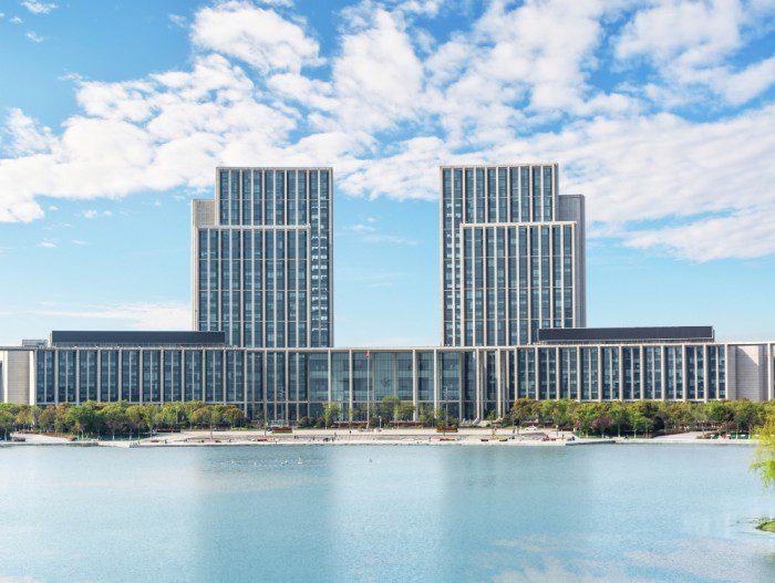 Aquera vs Hire2Retire – Identity Lifecycle & SCIM Tools