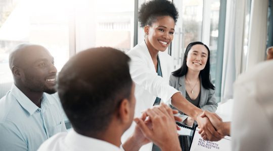 Company greeting a newly hired employee, their company uses Hire2Retire for data integration between HR to AD